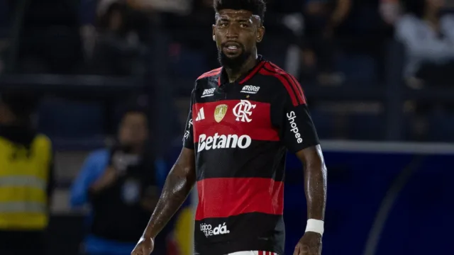 Aston Villa aumenta proposta por Emerson Royal para € 10 mi