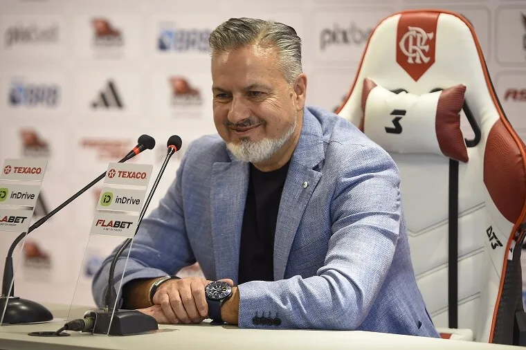 Boto nega troca de Luís Araújo por Caio Jorge com Cruzeiro
