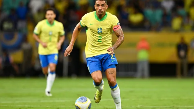 Danilo e Paquetá titulares: Ancelotti escala 2 do Flamengo contra Japão