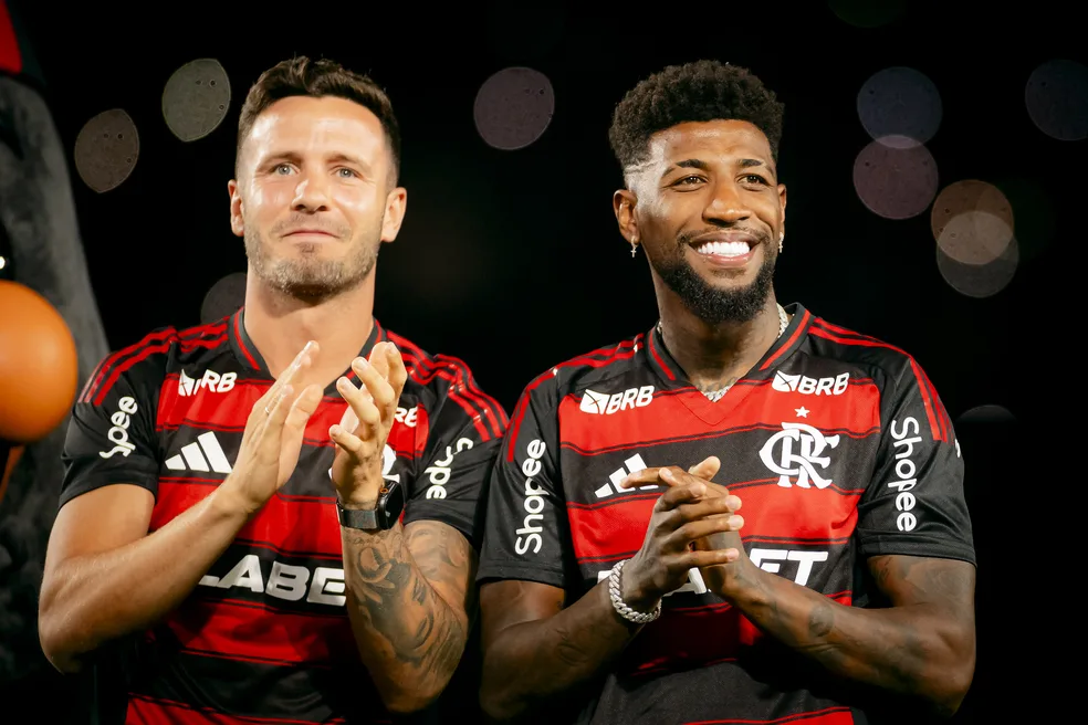 Flamengo busca contratações parceladas para reforçar elenco