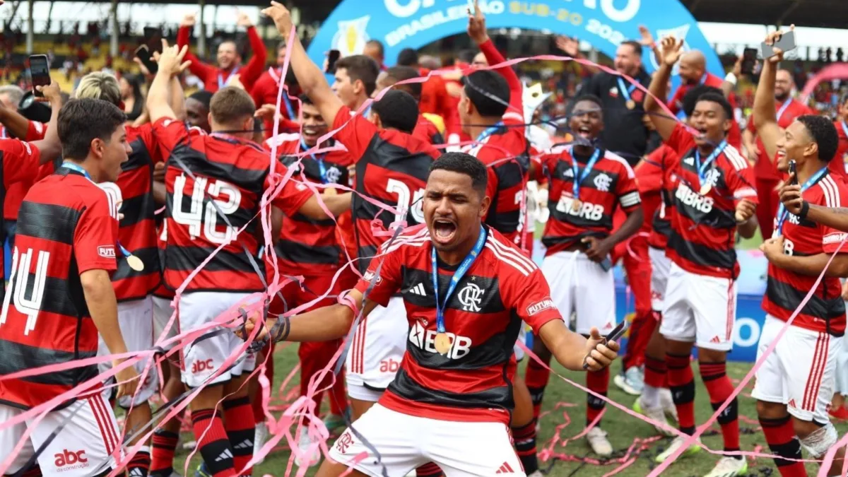 Flamengo Sub-20 enfrentou Corinthians ontem em jogo decisivo por vaga