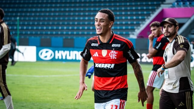 Flamengo vende Ryan Roberto por R$ 58 mi e ganha fôlego na janela