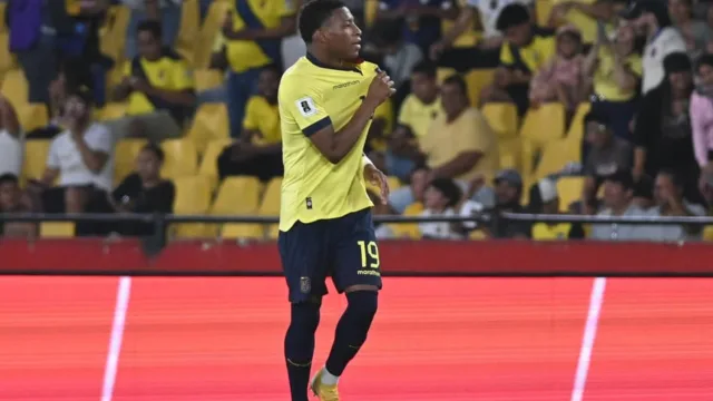 Gonzalo Plata marca gol da classificação do Equador contra Alemanha