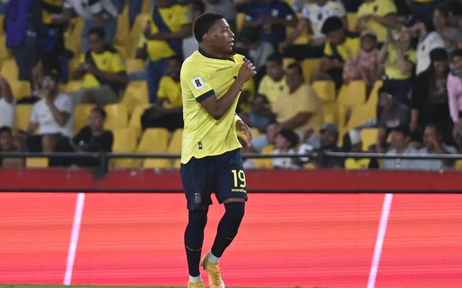 Gonzalo Plata marca gol da classificação do Equador contra Alemanha