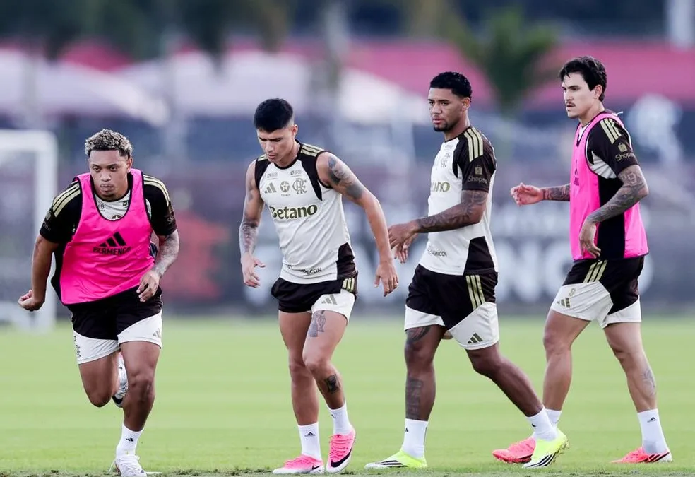 Lorran e Rayan Lucas devem deixar o Flamengo em 2025