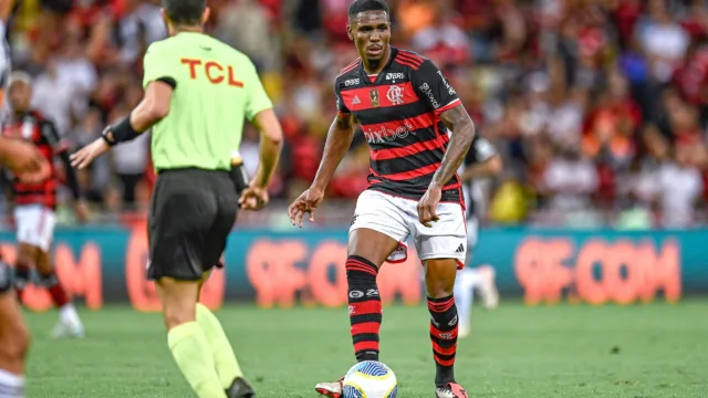 Milan oferece R$ 88 mi por Evertton Araújo — Flamengo analisa proposta