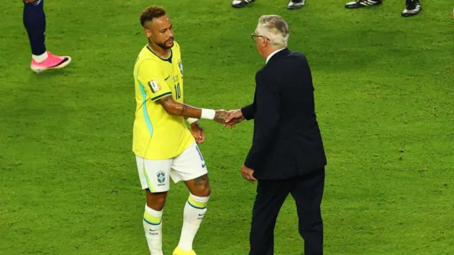 Ancelotti confirma que Neymar pode jogar 90 minutos