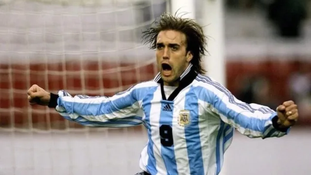 Batistuta confirma sondagem do Flamengo no fim da carreira