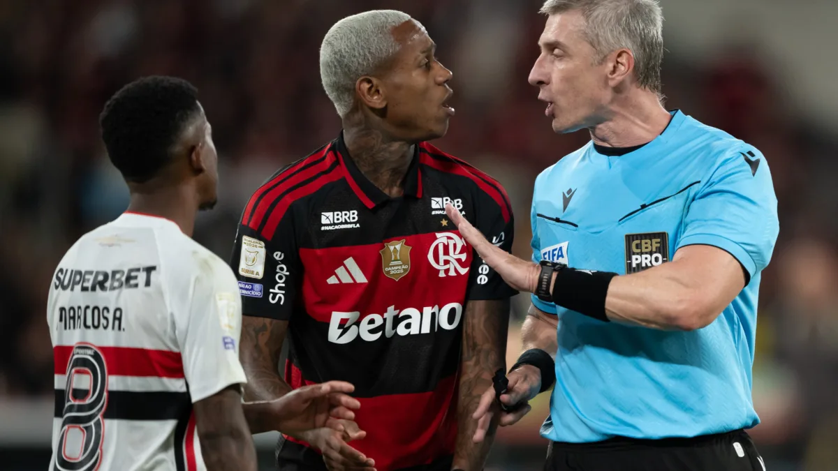 Boto cobra CBF após empate: ‘Pênalti em Arrascaeta foi claro’