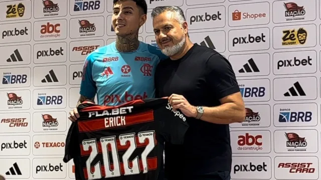Boto revela multa de Pulgar e descarta saída do Flamengo