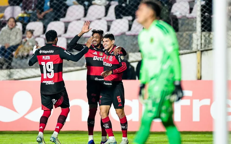 Bruno Henrique e Lino elogiam Jardim após empate com River