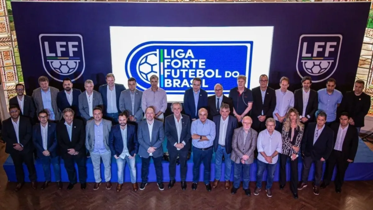 Clubes da Liga Forte União em crise após vender direitos por 50 anos