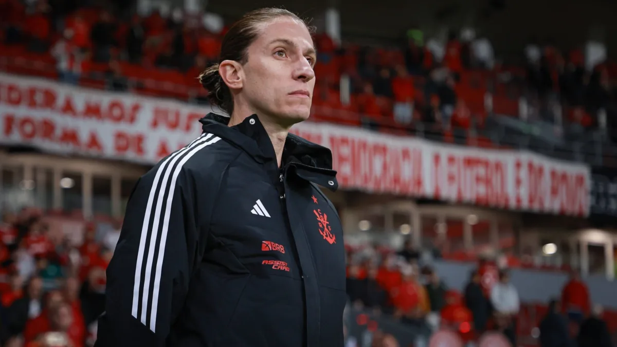Filipe Luís deve escalar base contra Lozani e poupar titulares