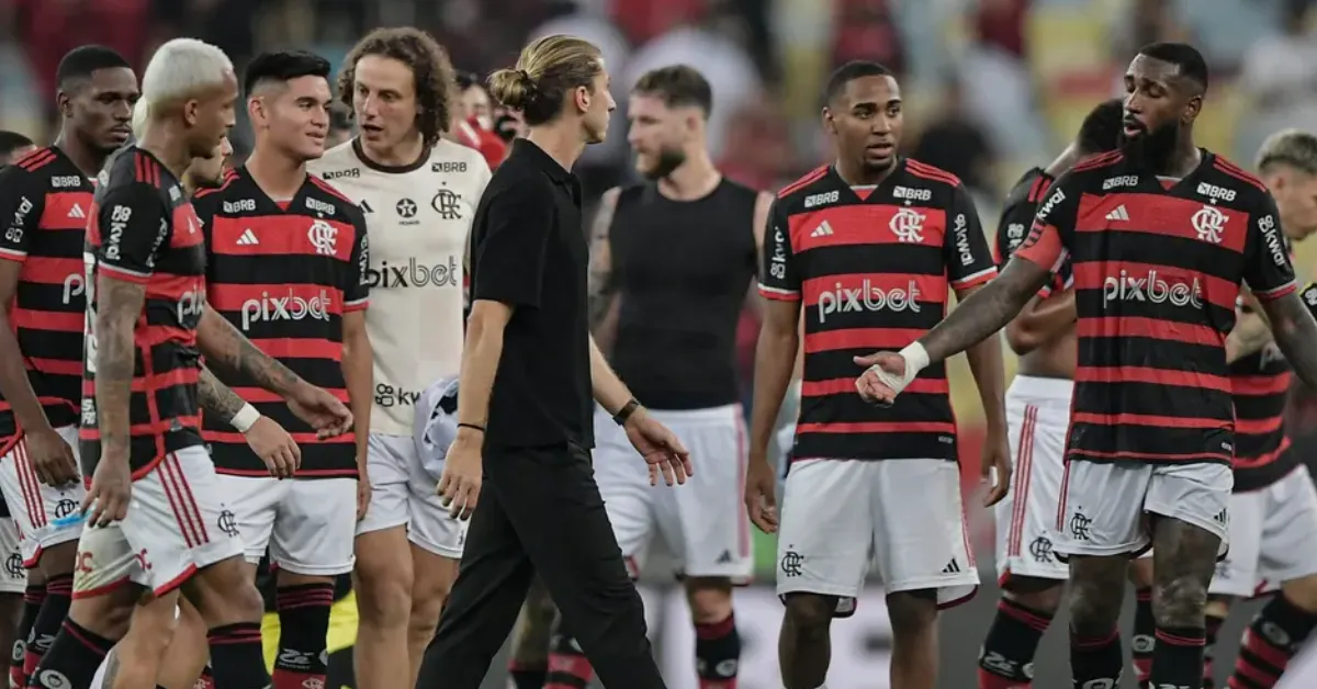 Filipe Luís quer rodar elenco e Almada não seria titular fixo