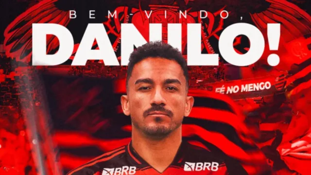 Flamengo aguarda decisão de Danilo sobre renovação por mais um ano