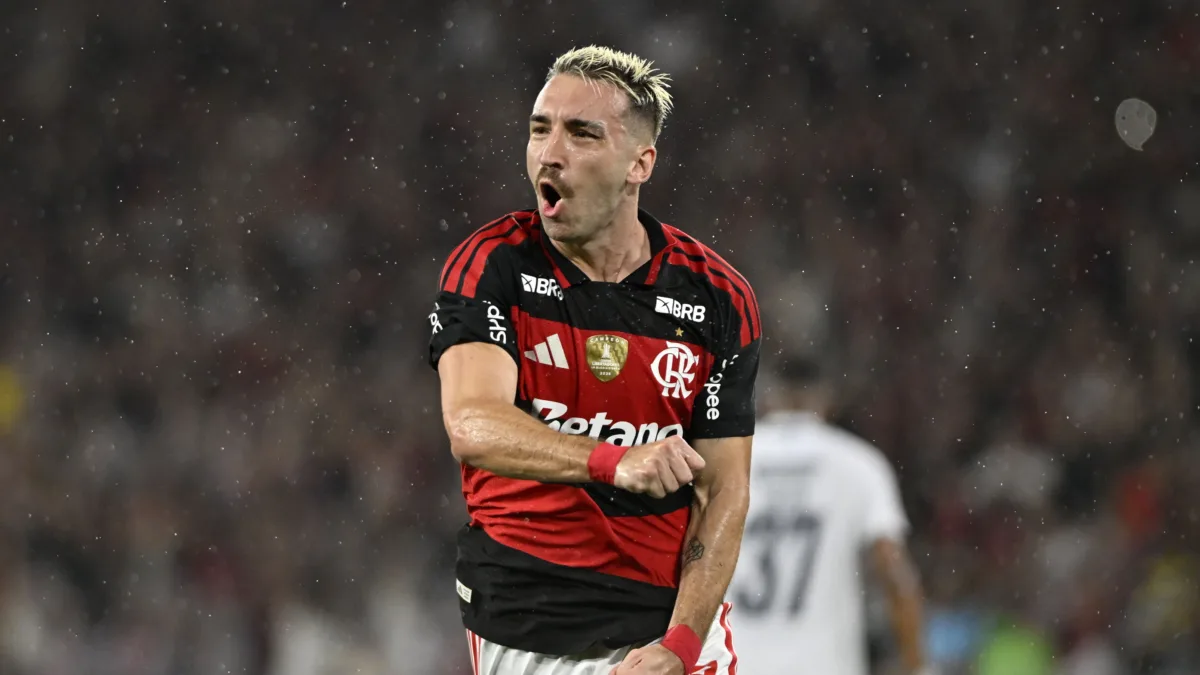 Flamengo atualiza situação de Léo Ortiz, Paquetá e Araújo