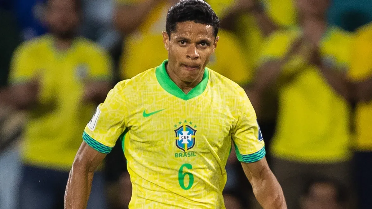 Flamengo descarta Douglas Santos apesar de pedidos da torcida
