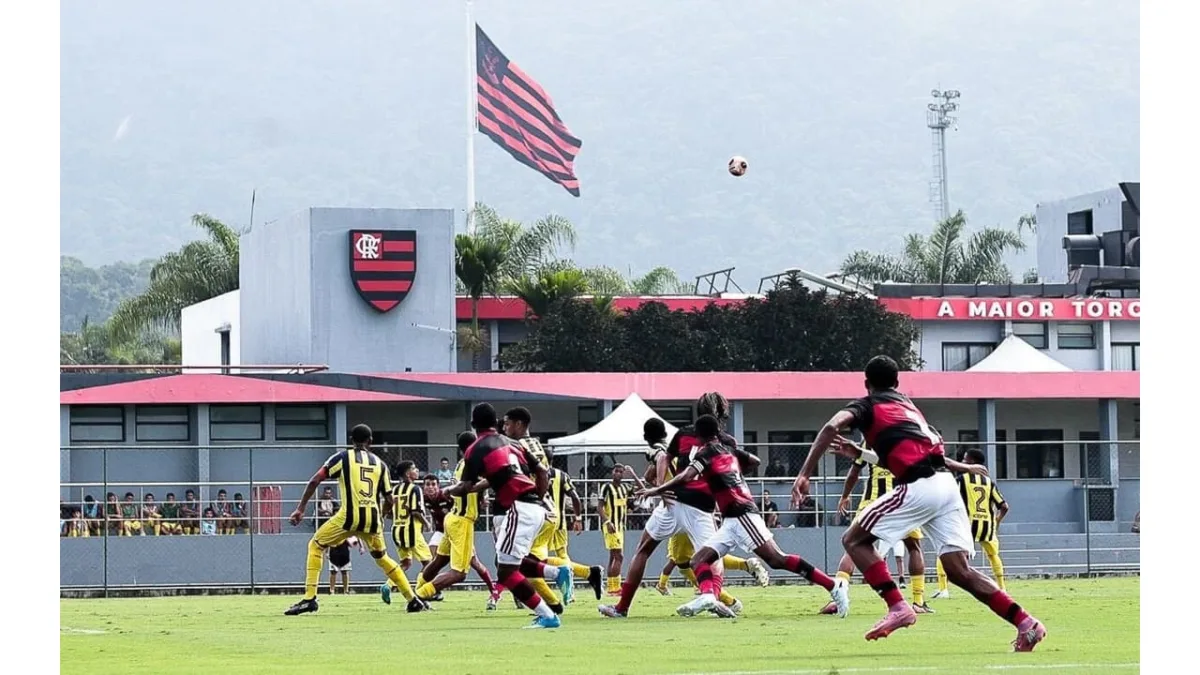 Flamengo empata com River Plate em jogo-treino de preparação