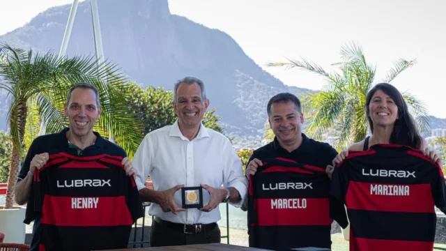 Flamengo e Lubrax anunciam parceria de 3 anos por R$ 5 milhões