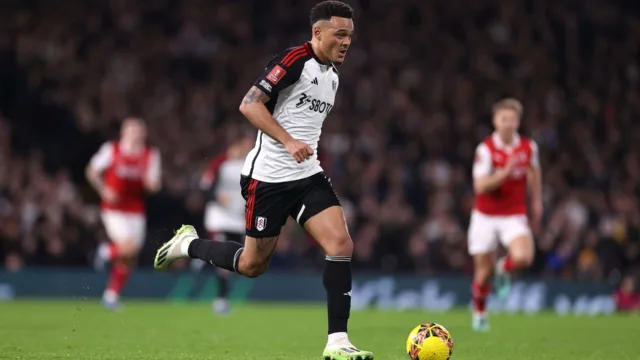 Flamengo nega negociação por Rodrigo Muniz do Fulham