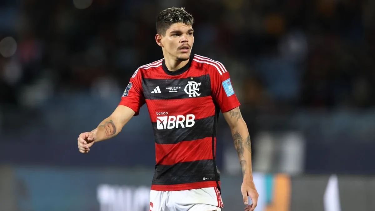 Flamengo precisa contratar lateral-esquerdo titular, diz S1