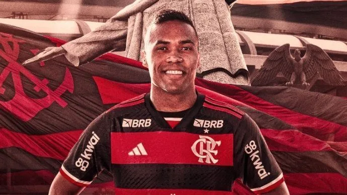 Flamengo precisa renovar lateral esquerda, diz comentarista