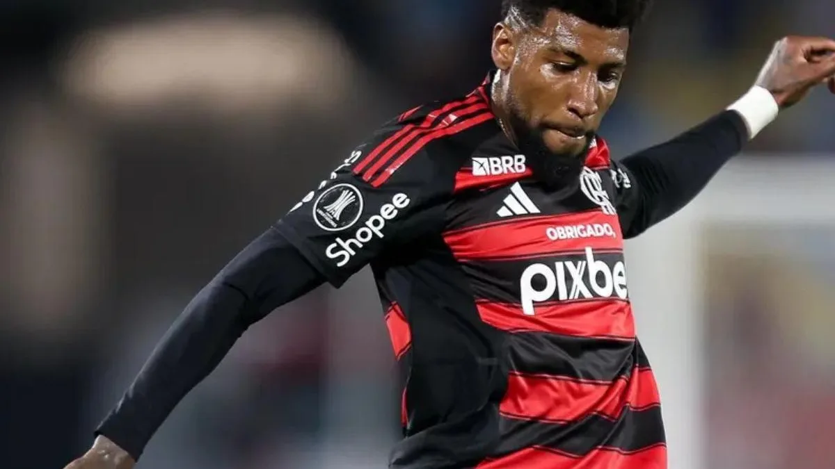 Flamengo rejeita proposta de € 10 mi do Aston Villa por Emerson
