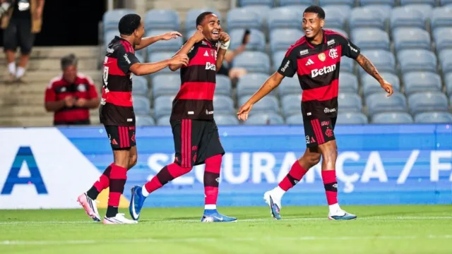 Flamengo usa jogo contra Benfica como vitrine para jovens