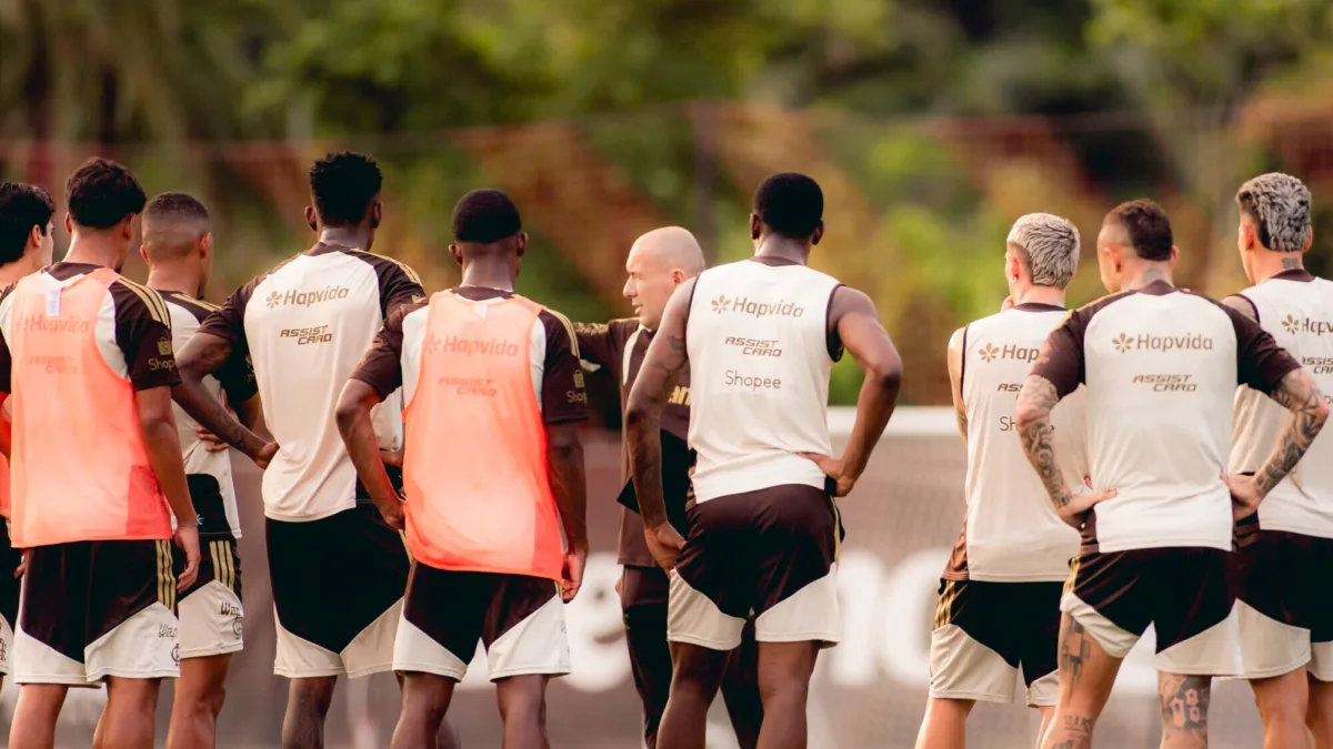 Jardim elogia jovens da base e projeta retomada do Brasileirão