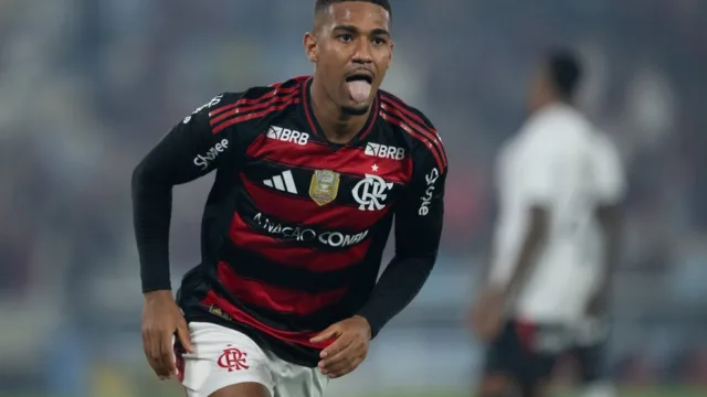 Jardim explica mudança tática de Lino no meio-campo