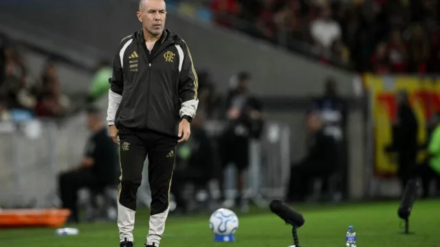 Jardim projeta retorno de jogadores da Copa para Libertadores