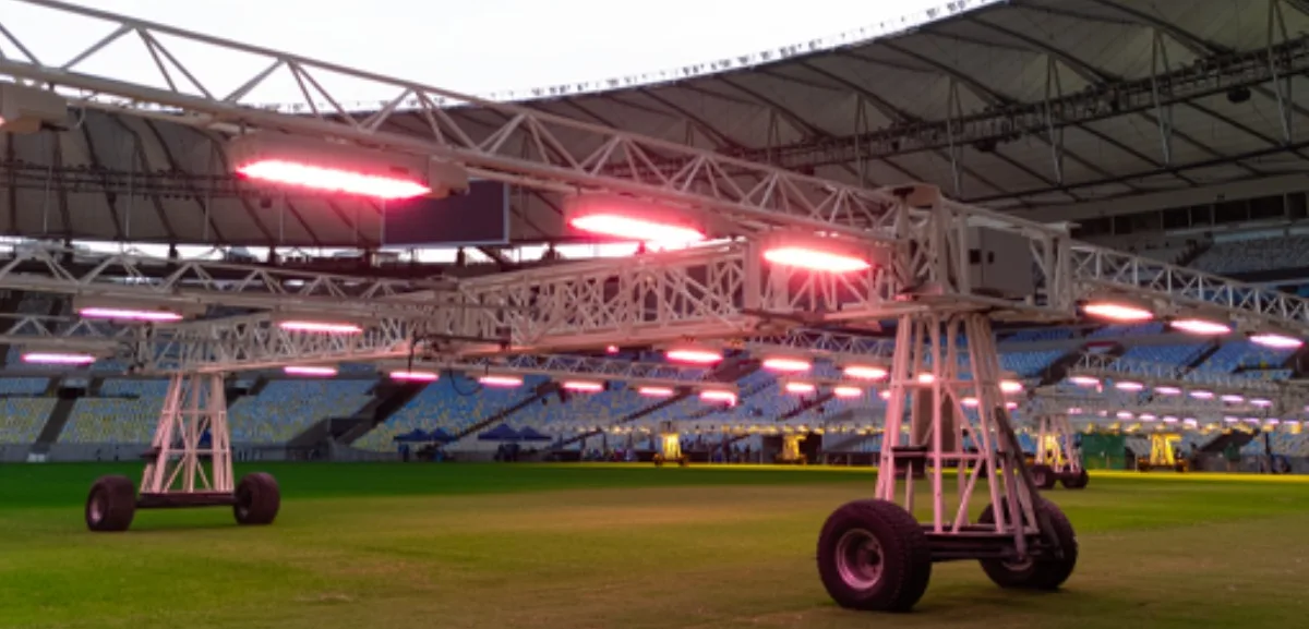 Maracanã instala lâmpadas holandesas pra acelerar recuperação do gramado