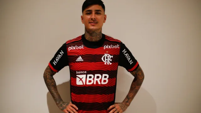 Mônaco mira Erick Pulgar com multa rescisória baixa
