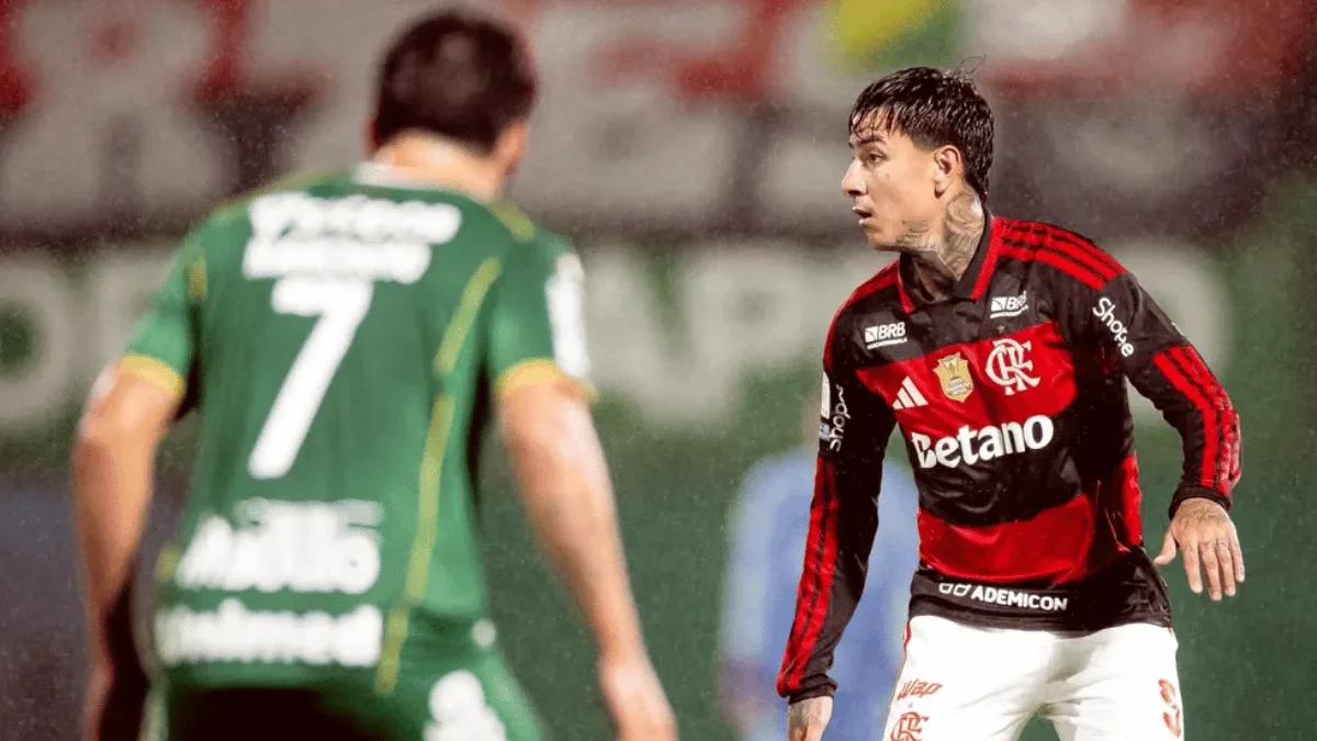 Monaco nega interesse em Pulgar; Flamengo não recebeu proposta