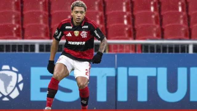 Porto faz proposta por Daniel Sales e Flamengo recusa Aston Villa